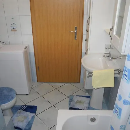Apartman Ferienwohnung Fur 5 Personen Ca 85 Qm In Crikvenica, Kvarner Bucht Und Umgebung