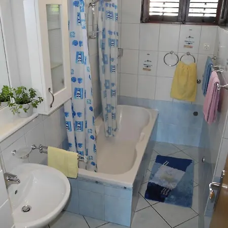 Ferienwohnung Fur 5 Personen Ca 85 Qm In Crikvenica, Kvarner Bucht Und Umgebung *